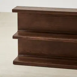 Reeves Amber Brown Shelf