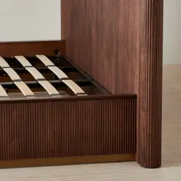 San Pierre Walnut Veneer Queen Bed
