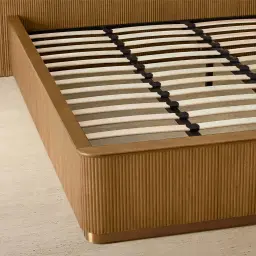 San Pierre Light Brown Ash Veneer Queen Bed